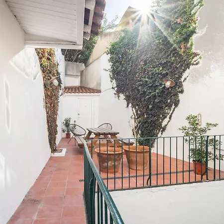 Apartment Combro By Patio 25 *