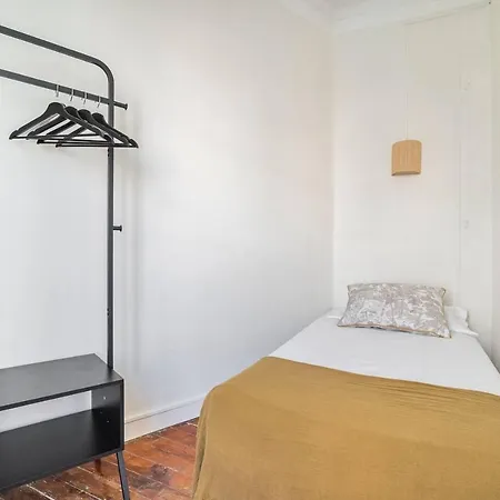 Apartment Combro By Patio 25