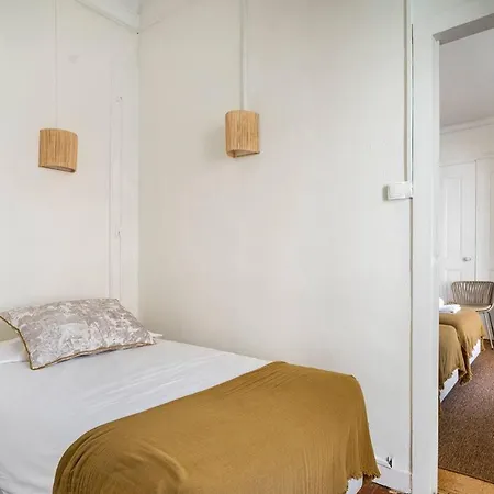 Apartment Combro By Patio 25