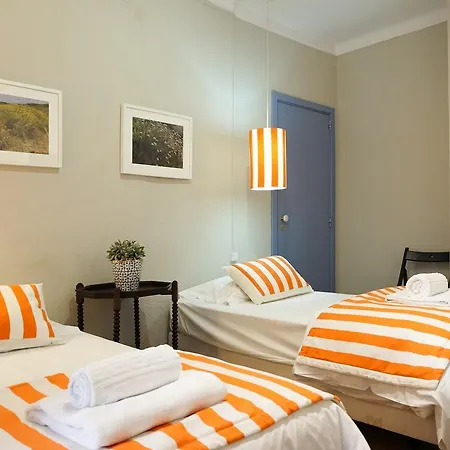 Апартаменти Combro By Patio 25 *