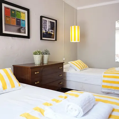 康布罗天井25号公寓