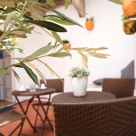 Combro By Patio 25 Апартаменти