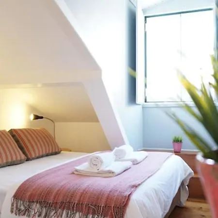 康布罗天井25号公寓 * Lisboa