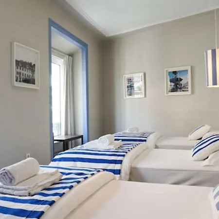 Combro By Patio 25 Лісабон